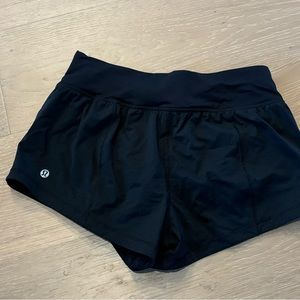 Black lulu shorts